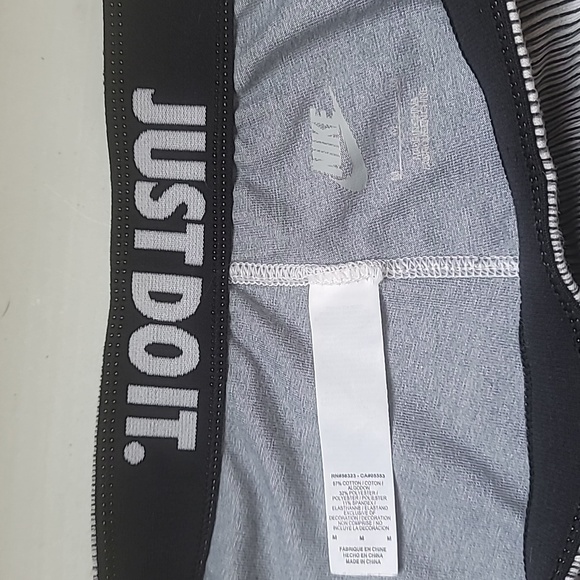 Nike leggings - Picture 3 of 3